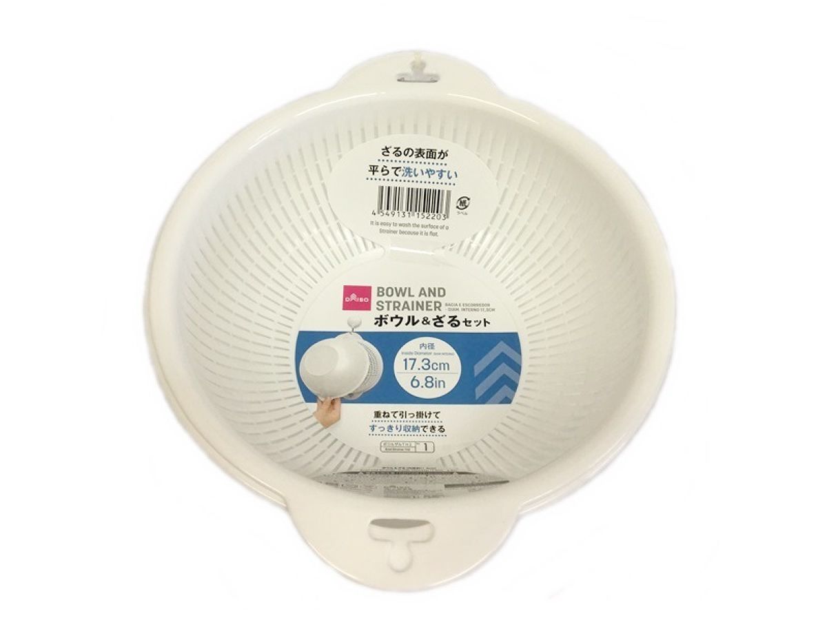 Daiso Bowl and strainer -Inside Diameter 17.3cm-6.8in- FrontPackage