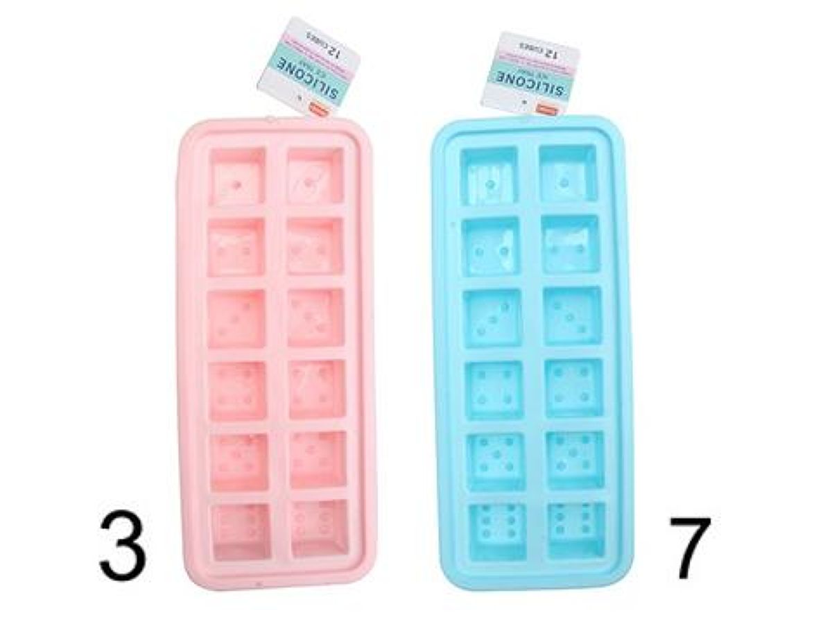 Daiso Silicone 12 Cube Ice Tray FrontPackage