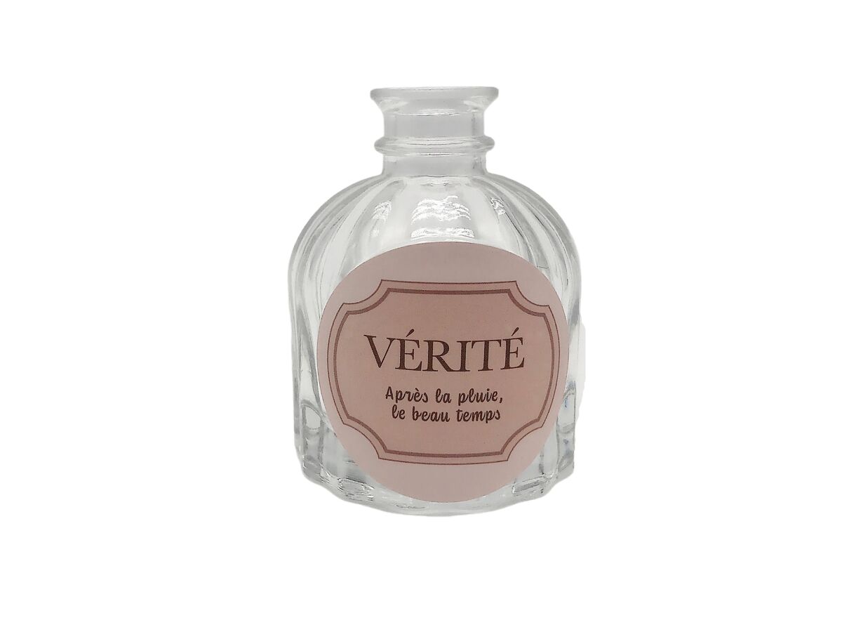 Daiso Glass Bottle FrontPackage