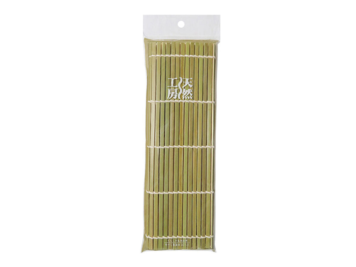 Daiso Green skin bamboo cooking tool for making Rolled sushi FrontPackage