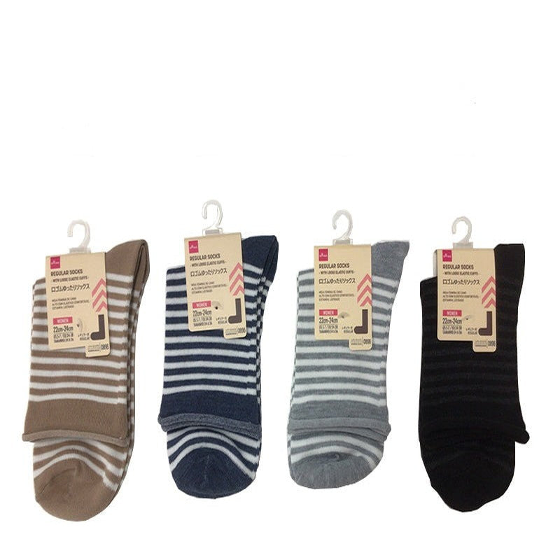 Daiso REGULAR SOCKS WITH LOOSE ELASTIC CUFFS FrontPackage