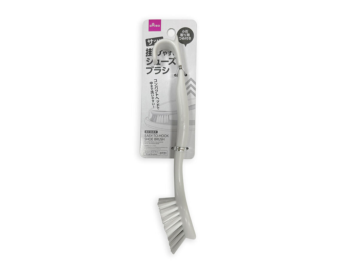 Daiso EASY-TO-HOOK SHOE BRUSH FrontPackage