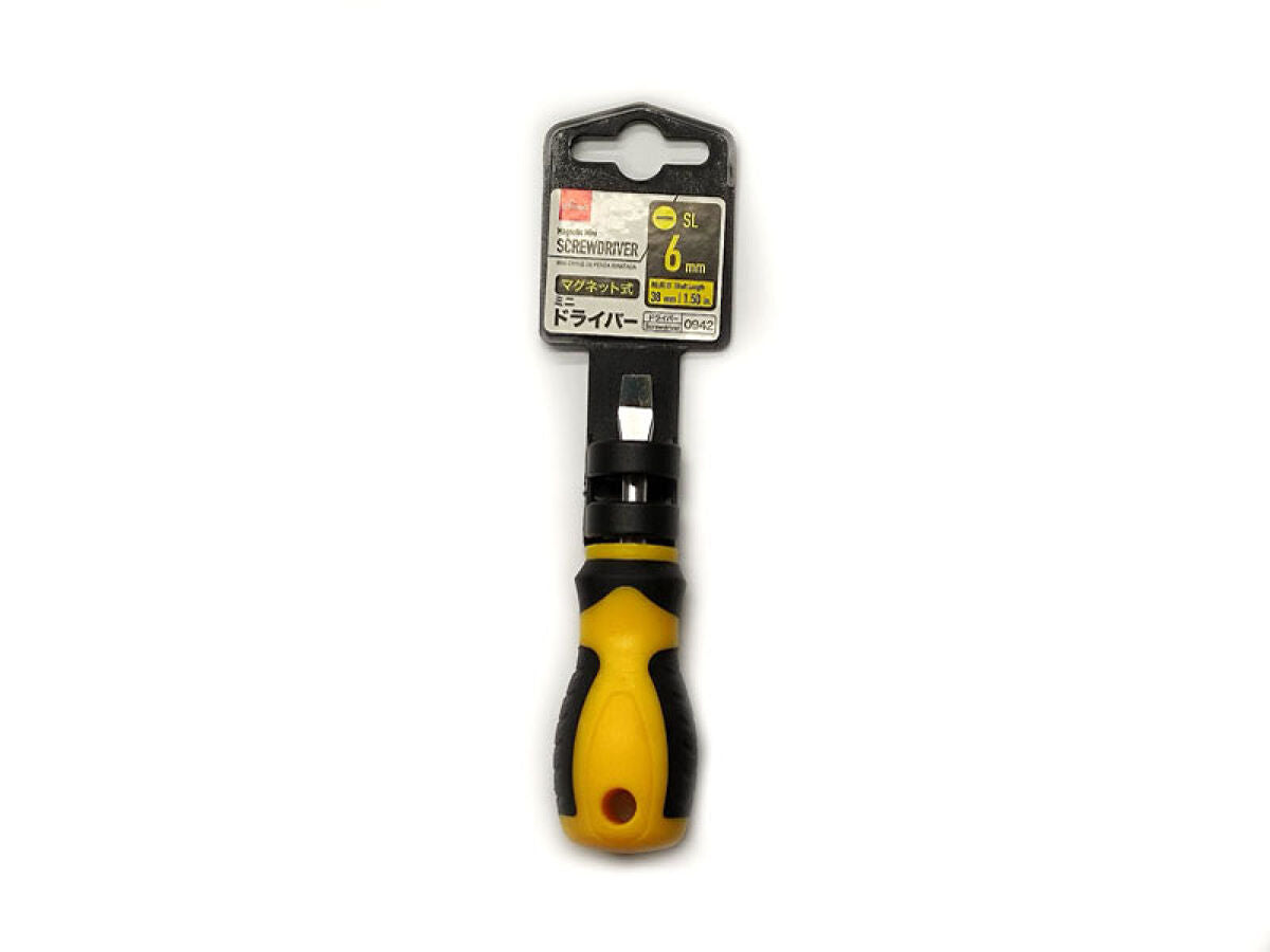 Daiso Magnetic Mini Screwdriver -0.24in (6mm) Slotted - FrontPackage