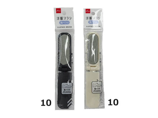 Daiso Clothes Brush With Shoehorn FrontPackage
