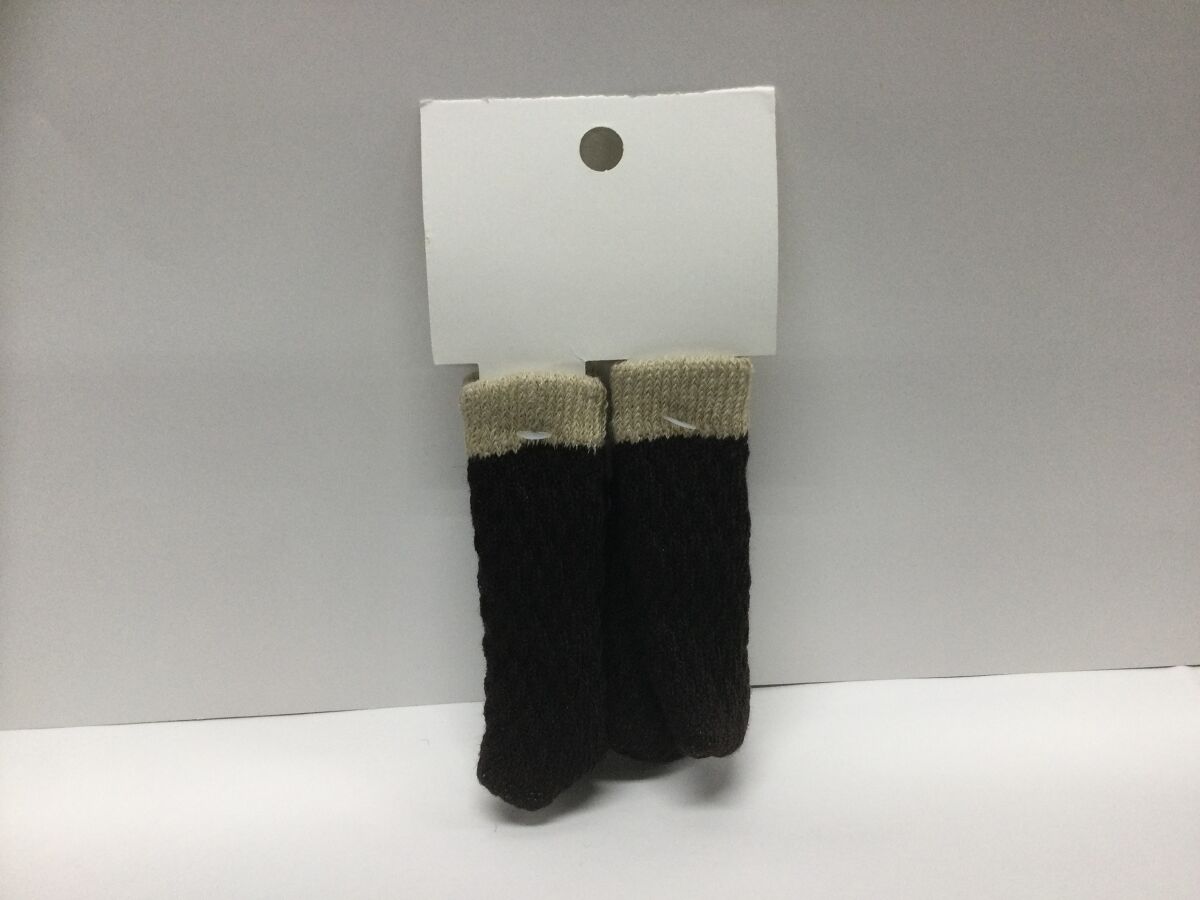 Daiso Chair Leg Socks(Slim-type,Cable Knit,Brown) FrontPackage