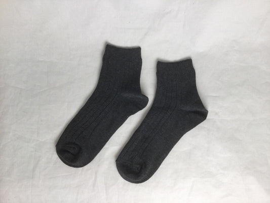 Daiso Color Wide Rib Socks(Charcoal gray,Heel Right Angle,Water Absorption Quick Drying) FrontPackage