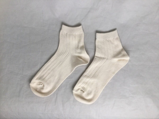 Daiso Color Wide Rib Socks(Ivory,Heel Right Angle,Water Absorption Quick Drying) FrontPackage