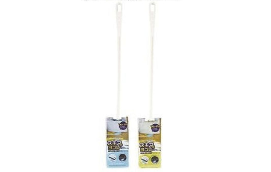 Daiso Sukima Dust Catcher Mop for Gap FrontPackage