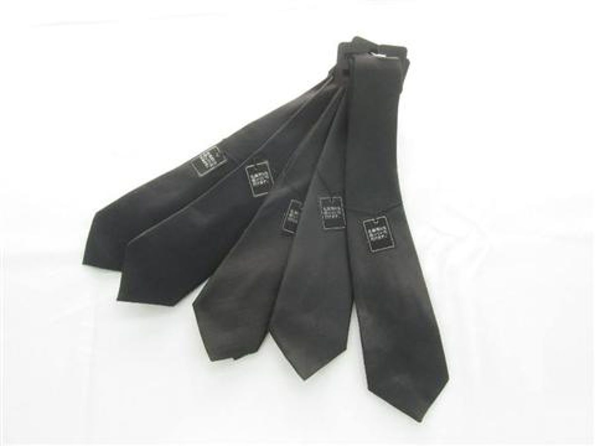 Daiso Neck tie black FrontPackage